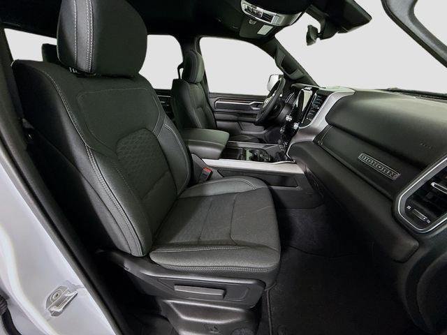 New 2026 Bright White Clear-Coat Exterior Paint RAM BIG HORN image 26