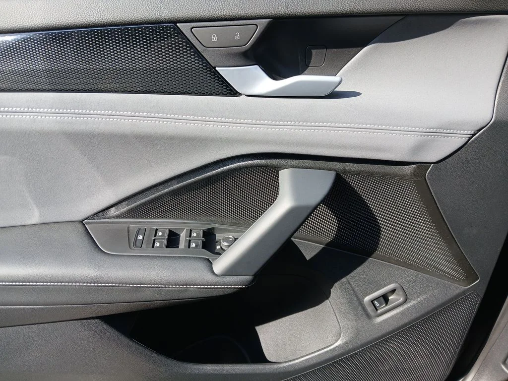 New 2026 Silver Volkswagen 2.0T SE image 11