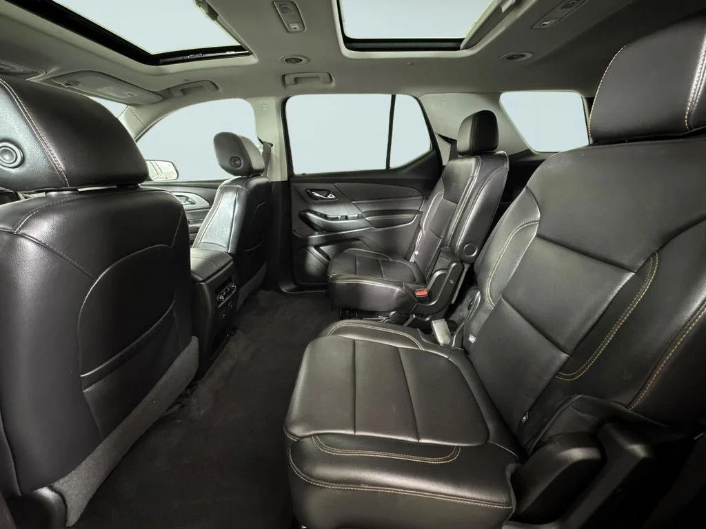 Used 2019 Black Chevrolet 3LT image 12