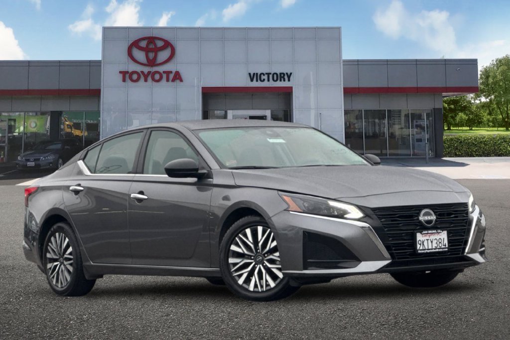 Used 2024 Nissan Altima SV with VIN 1N4BL4DV6RN373272 for sale in San Bruno, CA
