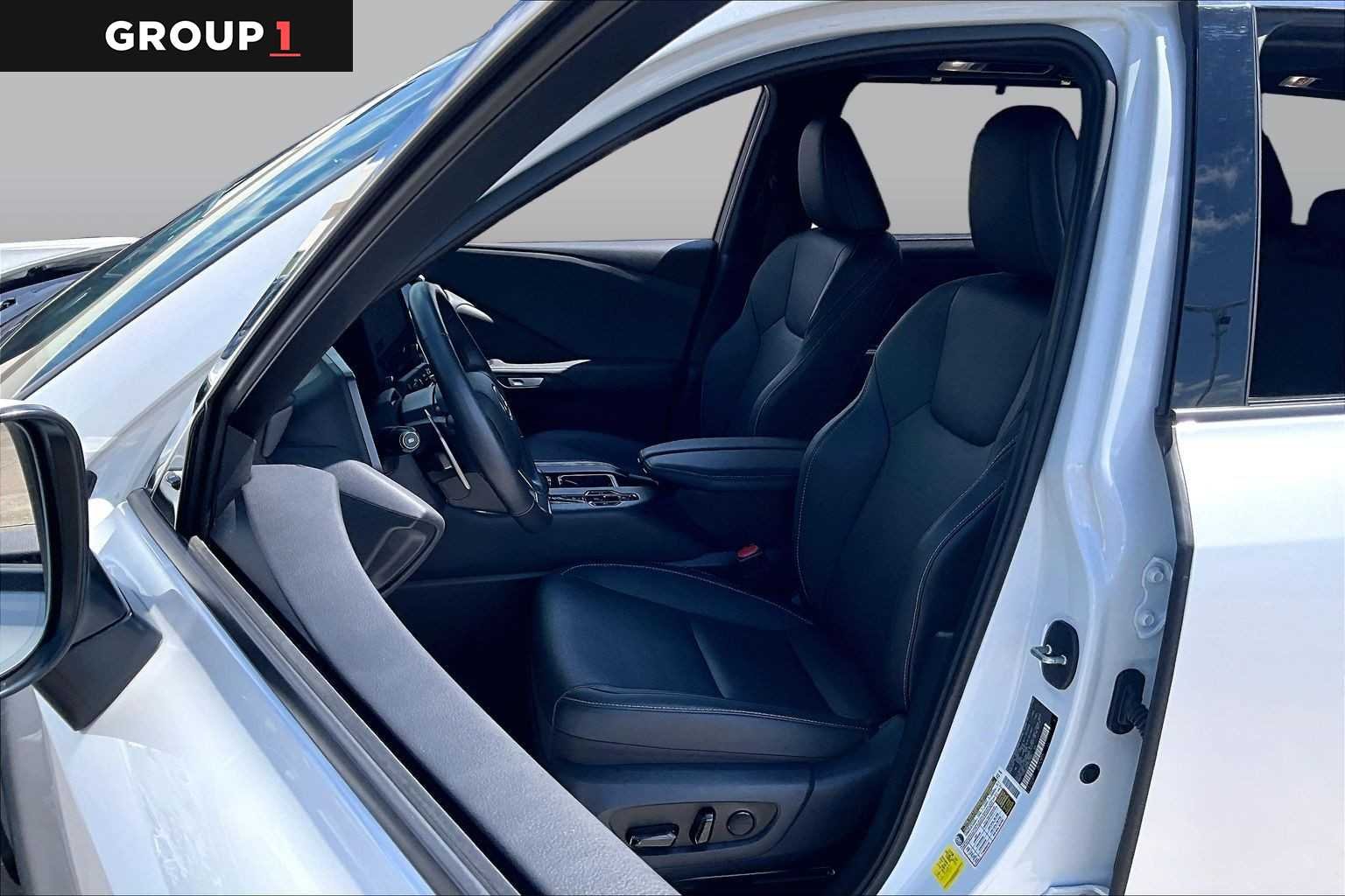 Certified Used 2024 WIND CHILL PEARL Lexus Premium image 8