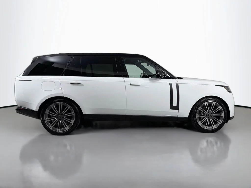 Certified Used 2025 White Land Rover SE image 4