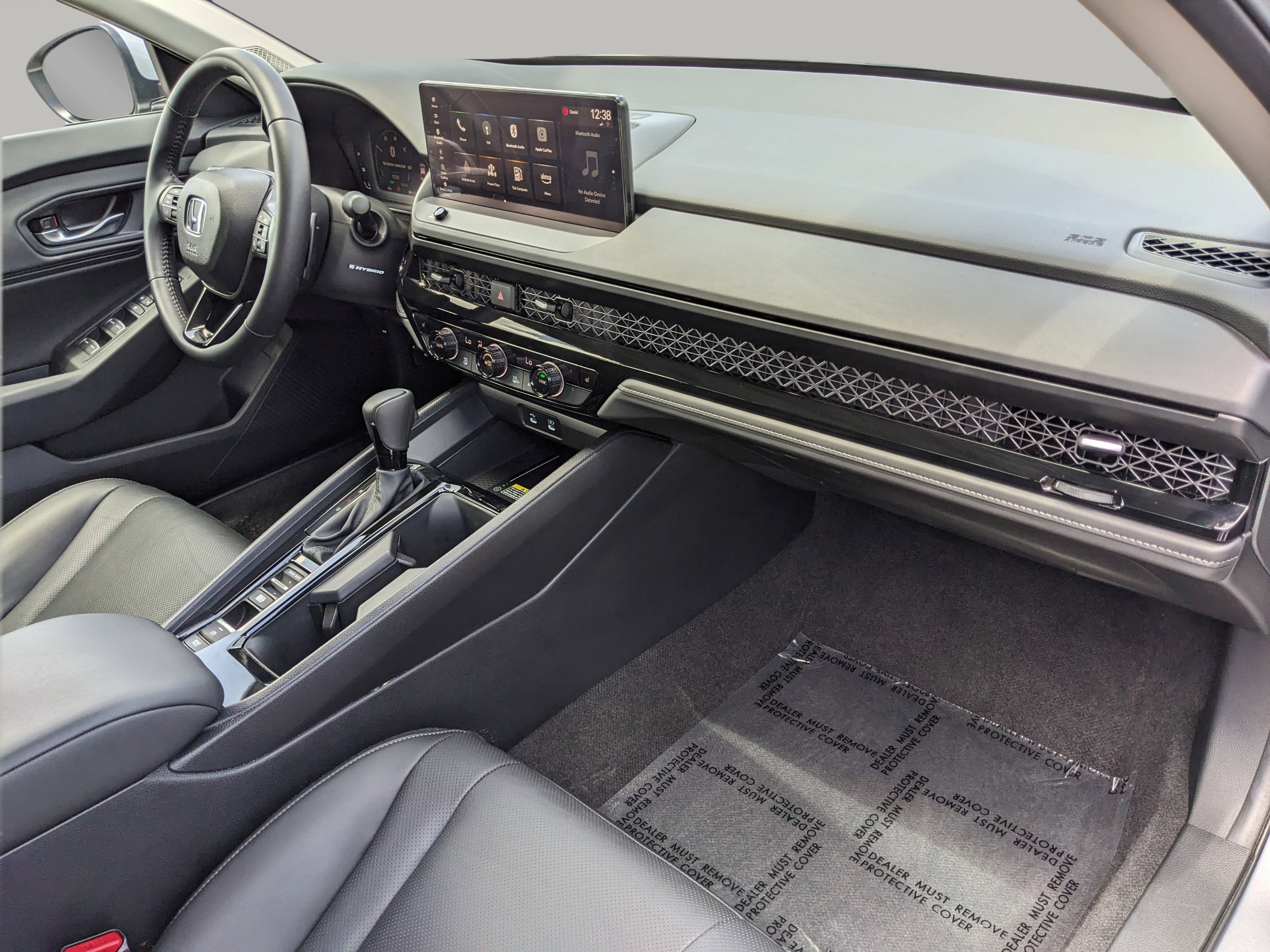 Used 2025 Solar Silver Metallic Honda EX-L image 10