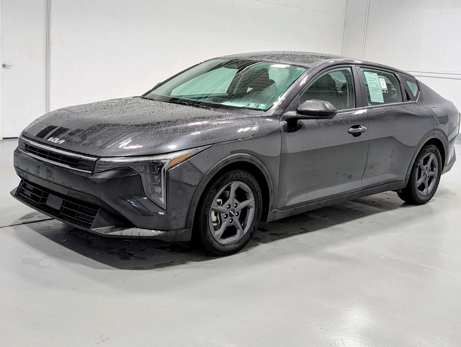 2025 Kia K4 LXS AT's photo