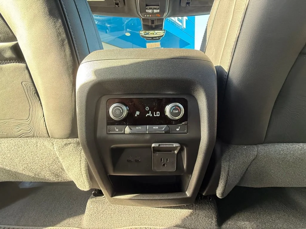 New 2026 Sterling Metallic GMC Denali Ultimate image 38