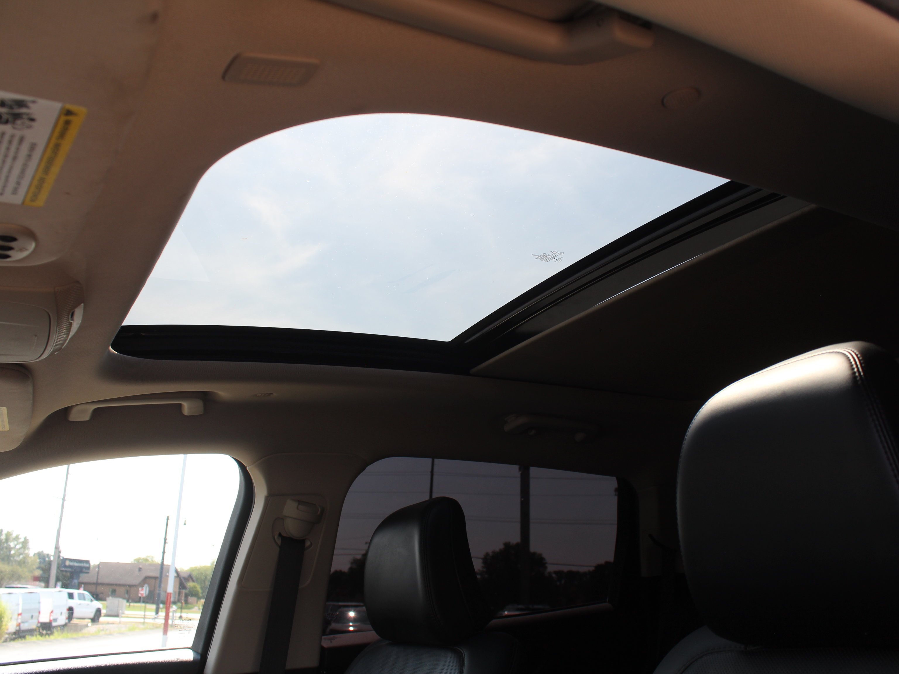 Used 2022 Black Lincoln Reserve image 14