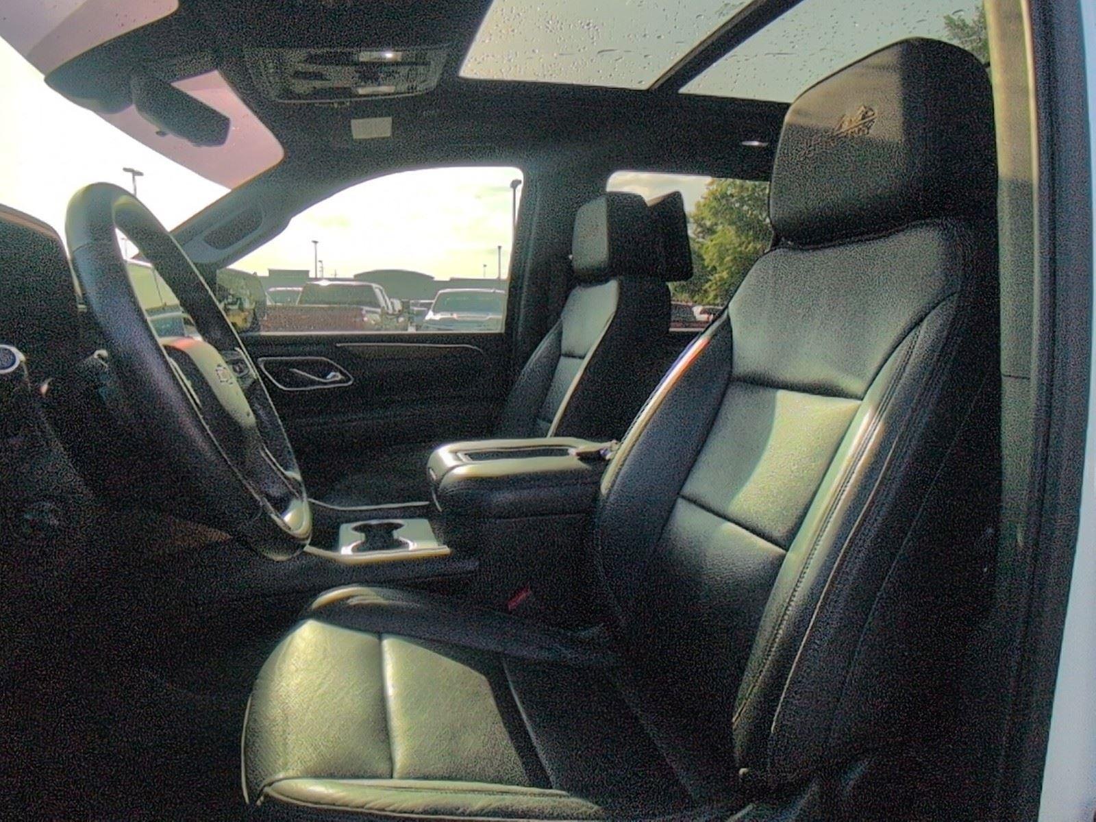 Used 2021 IRIDESCENT PEARL TRICOAT Chevrolet High Country image 16