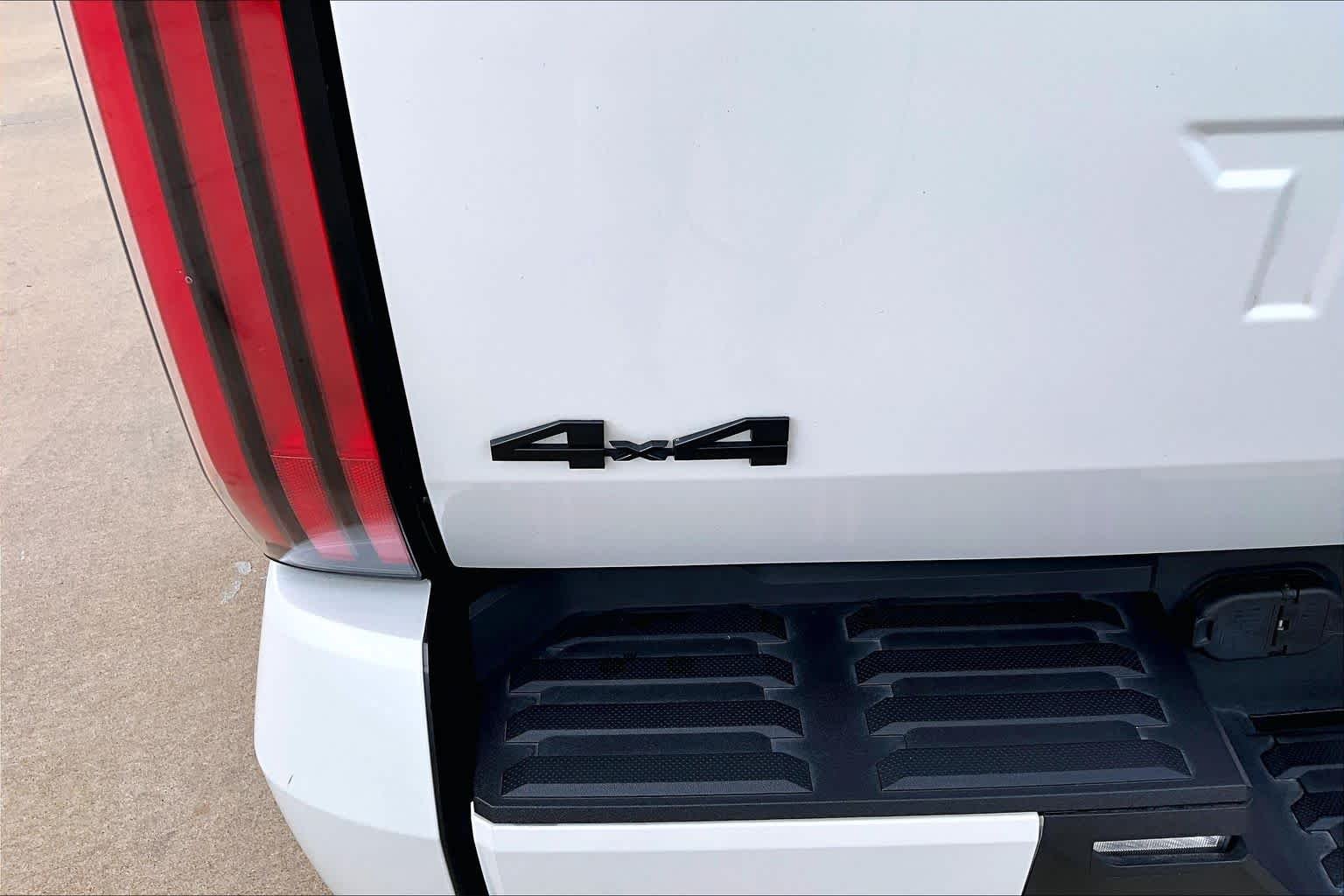 Used 2024 Wind Chill Pearl Toyota Platinum Hybrid image 10