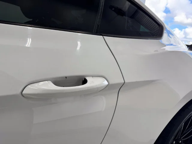 Used 2016 Oxford White Ford GT image 40