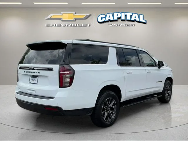 Used 2024 White Chevrolet Z71 image 5