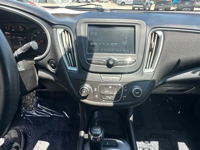 2018 Chevrolet Malibu 1LS - Photo 16