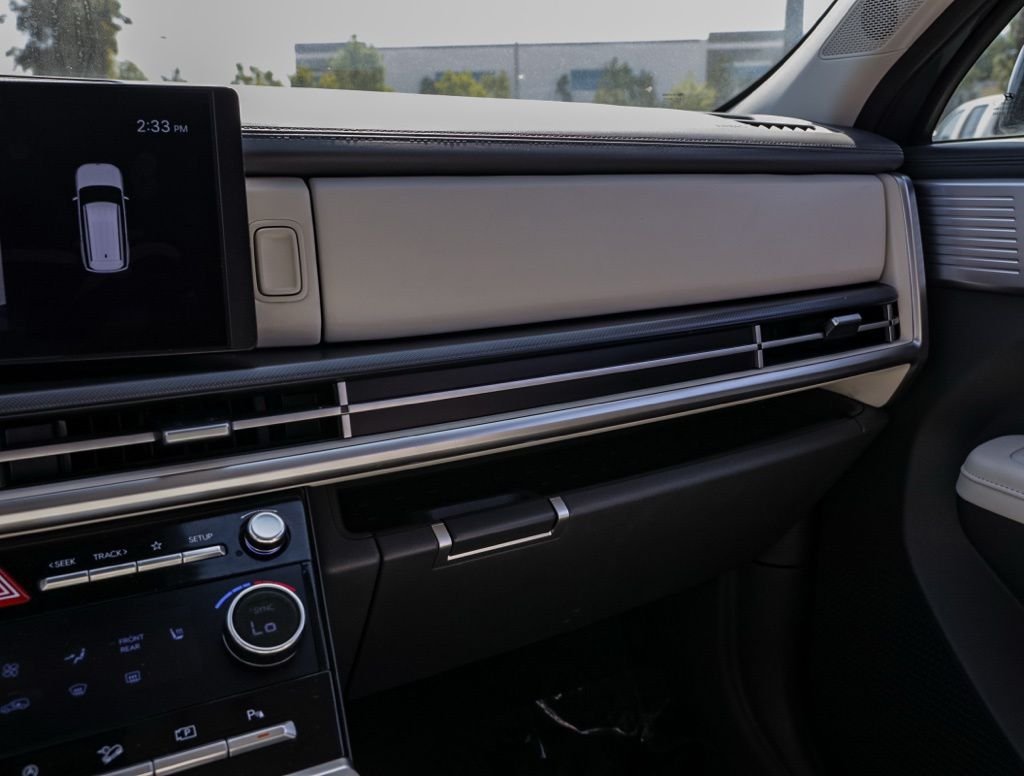 Used 2025 Gray Hyundai SEL image 30