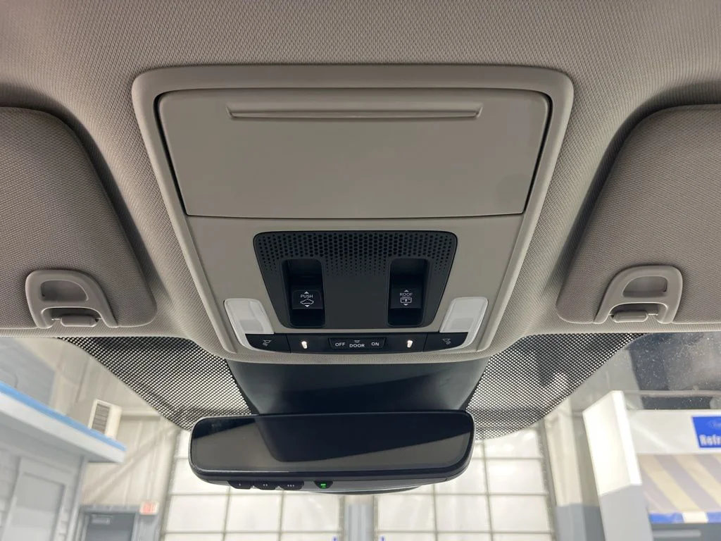 2023 Honda Pilot Elite - Photo 25
