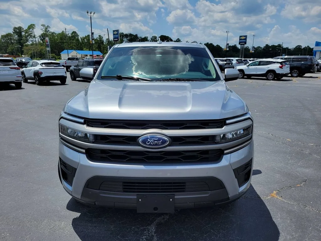 Used 2024 Black Ford XLT image 8
