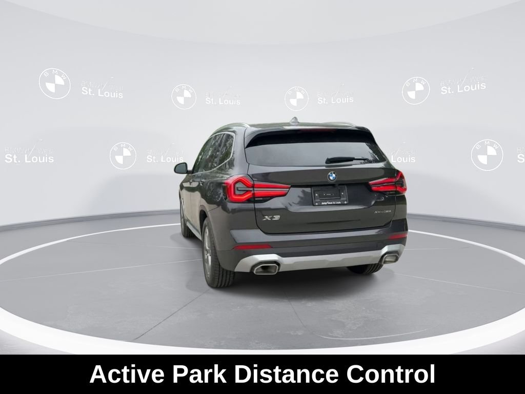 Used 2024 Gray BMW xDrive30i image 21