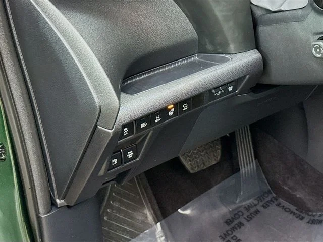 Used 2025  Toyota Platinum image 10