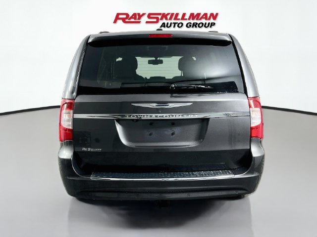 2015 Chrysler Town & Country Touring-L - Photo 6