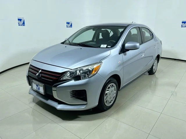 Used 2023 Starlight Silver Metallic Mitsubishi ES image 9