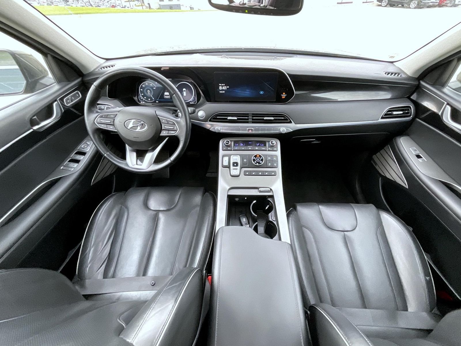 Used 2022 Green Hyundai Limited image 15