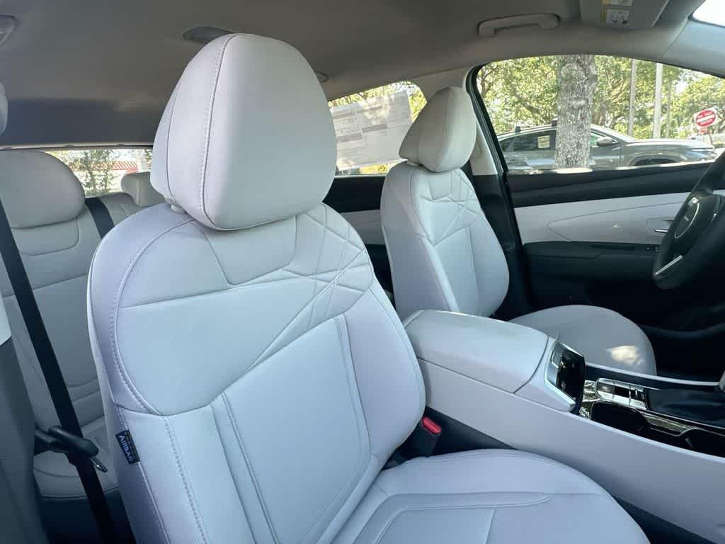 New 2026 Phantom Black Hyundai SE FWD image 27