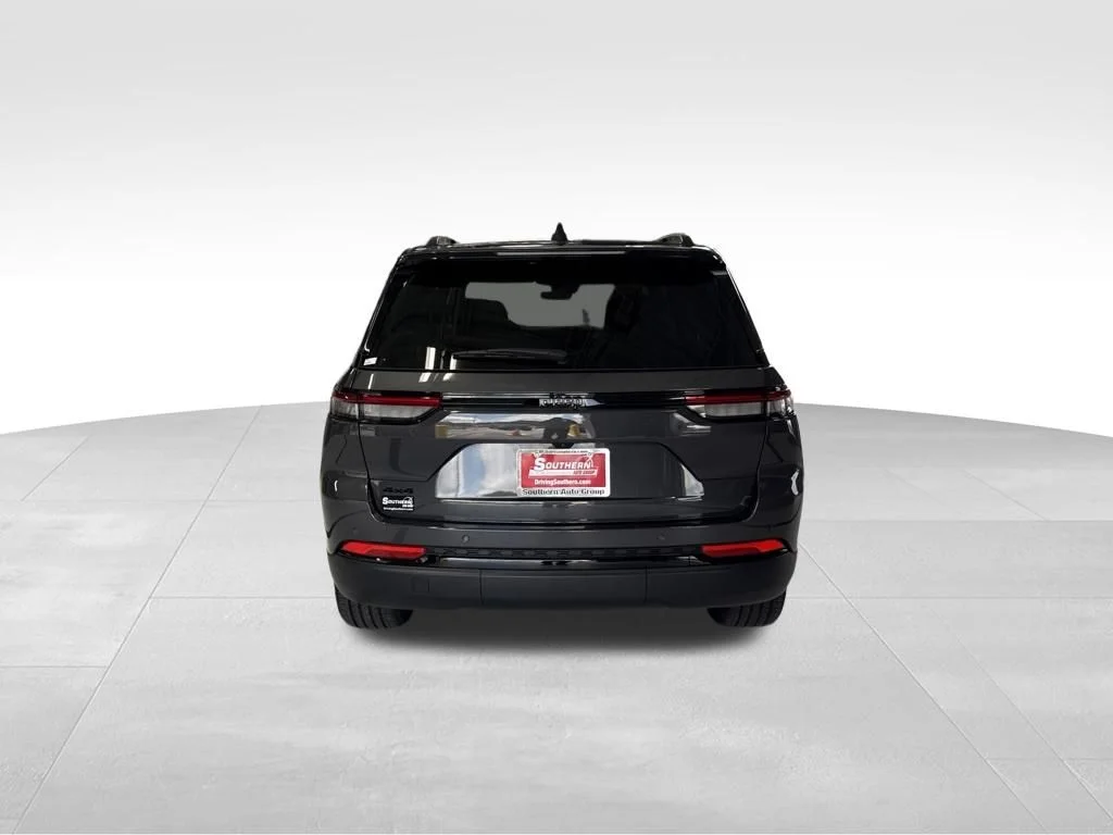 2025 Jeep Grand Cherokee Altitude - Photo 3