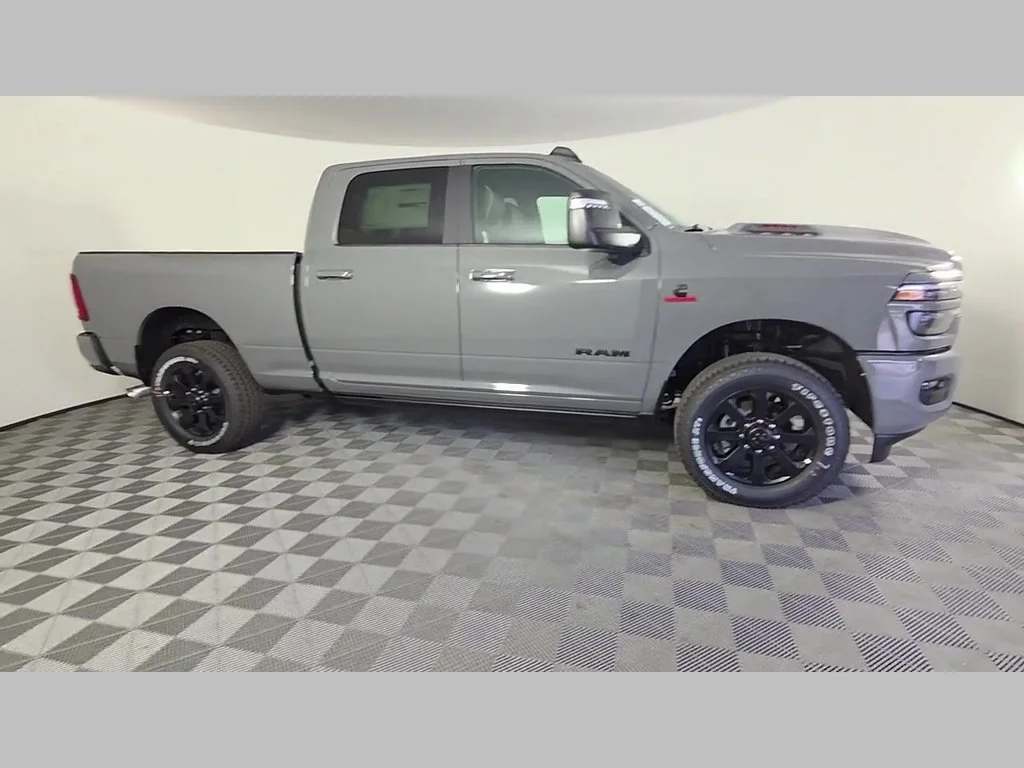 New 2026 Ceramic Gray Clear-Coat Exterior Paint RAM Laramie image 22