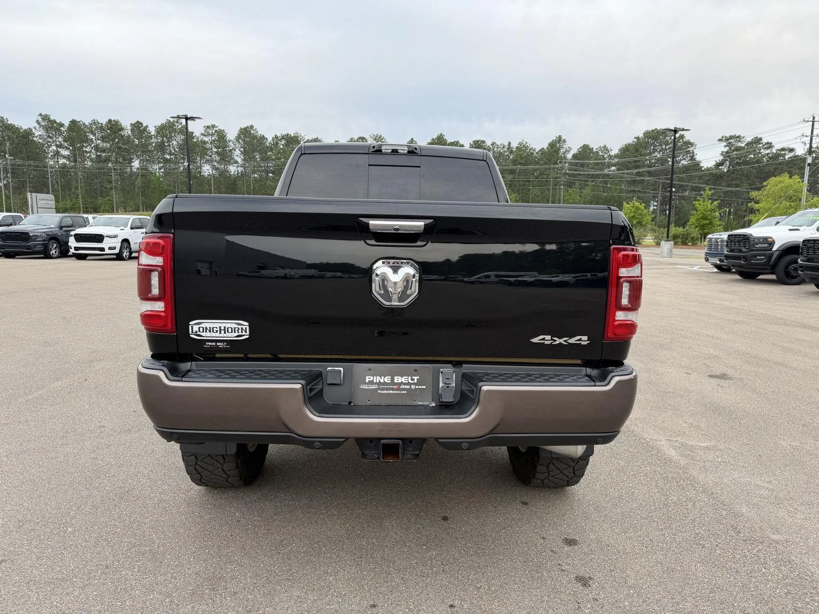 Used 2022 Diamond Black Crystal Pearlcoat Ram Longhorn image 4