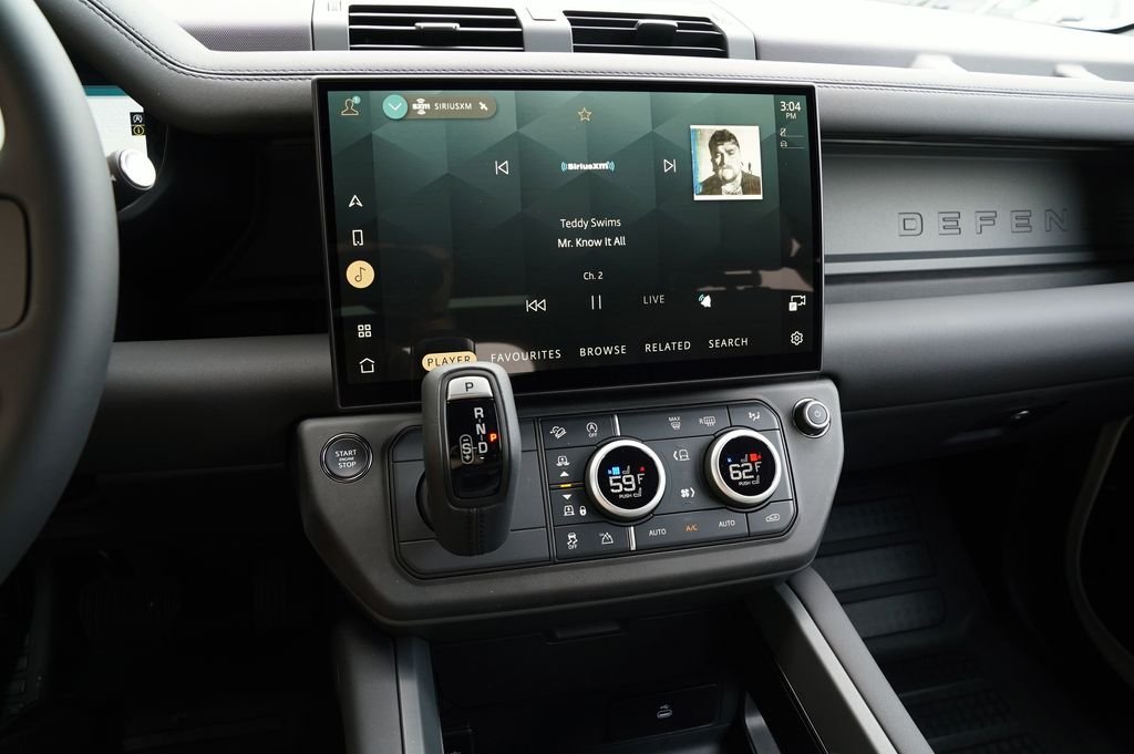 New 2026 Fuji White Land Rover X-Dynamic SE image 21