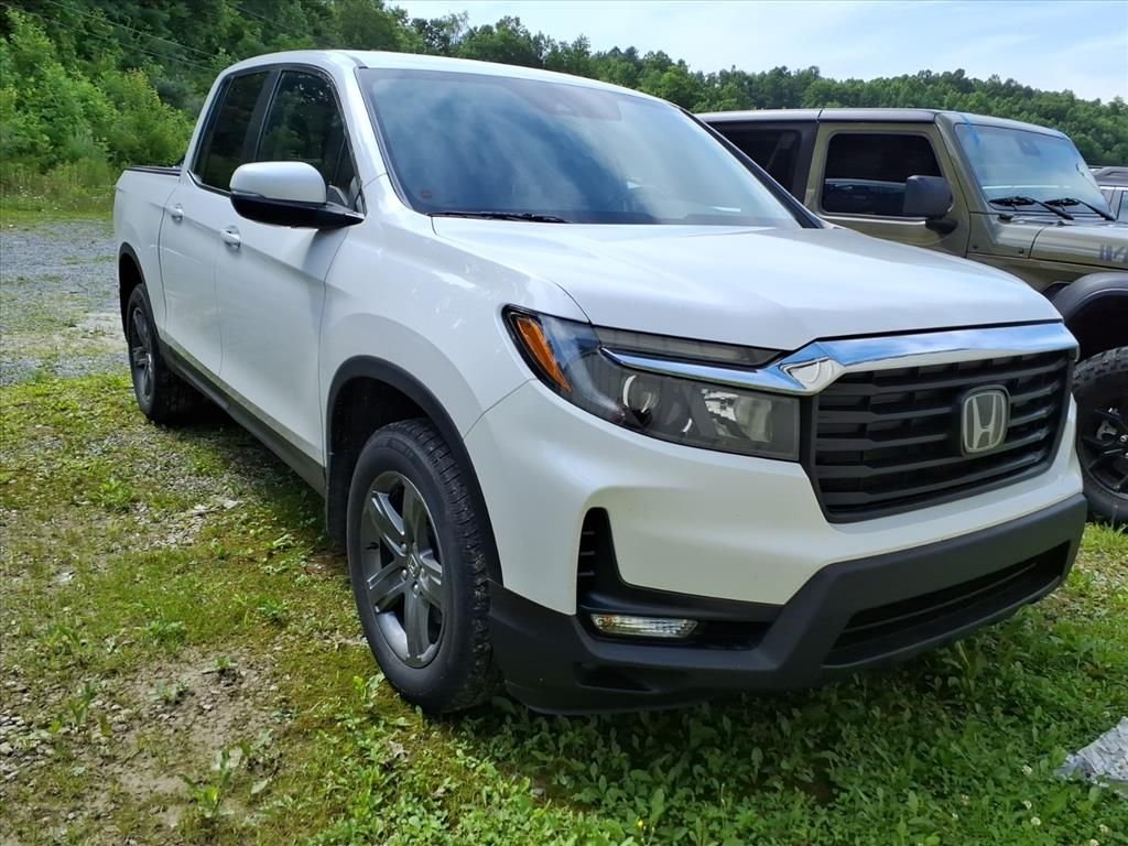 Used 2023 White Honda RTL image 22