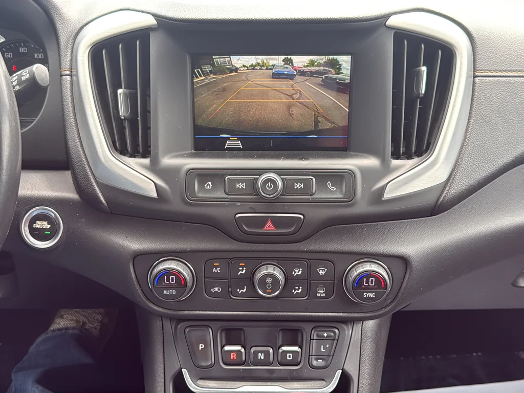 Used 2019 Blue GMC SLE image 21