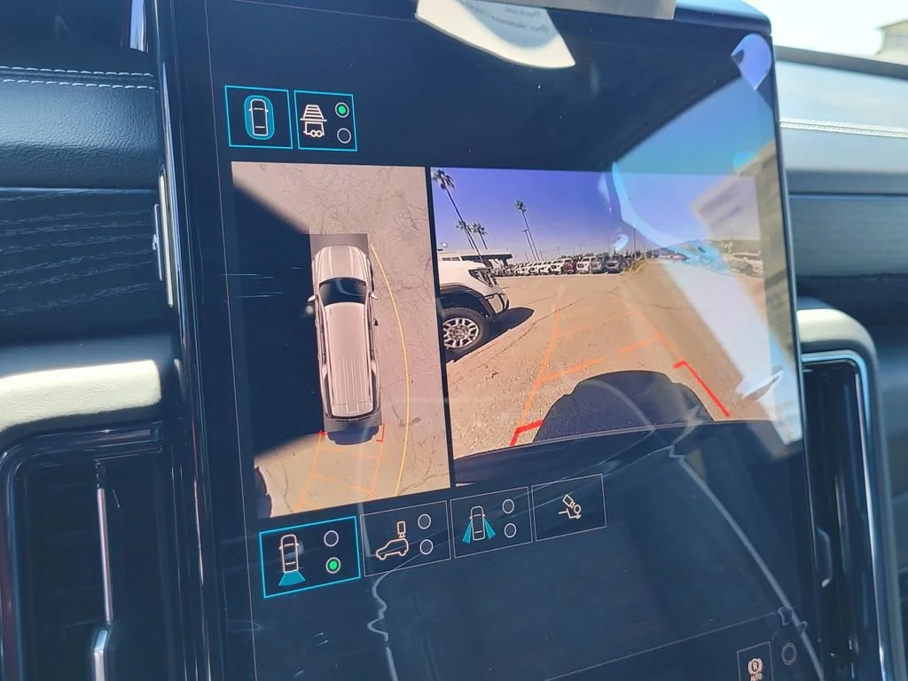2026 GMC Yukon XL AT4 Ultimate - Photo 16
