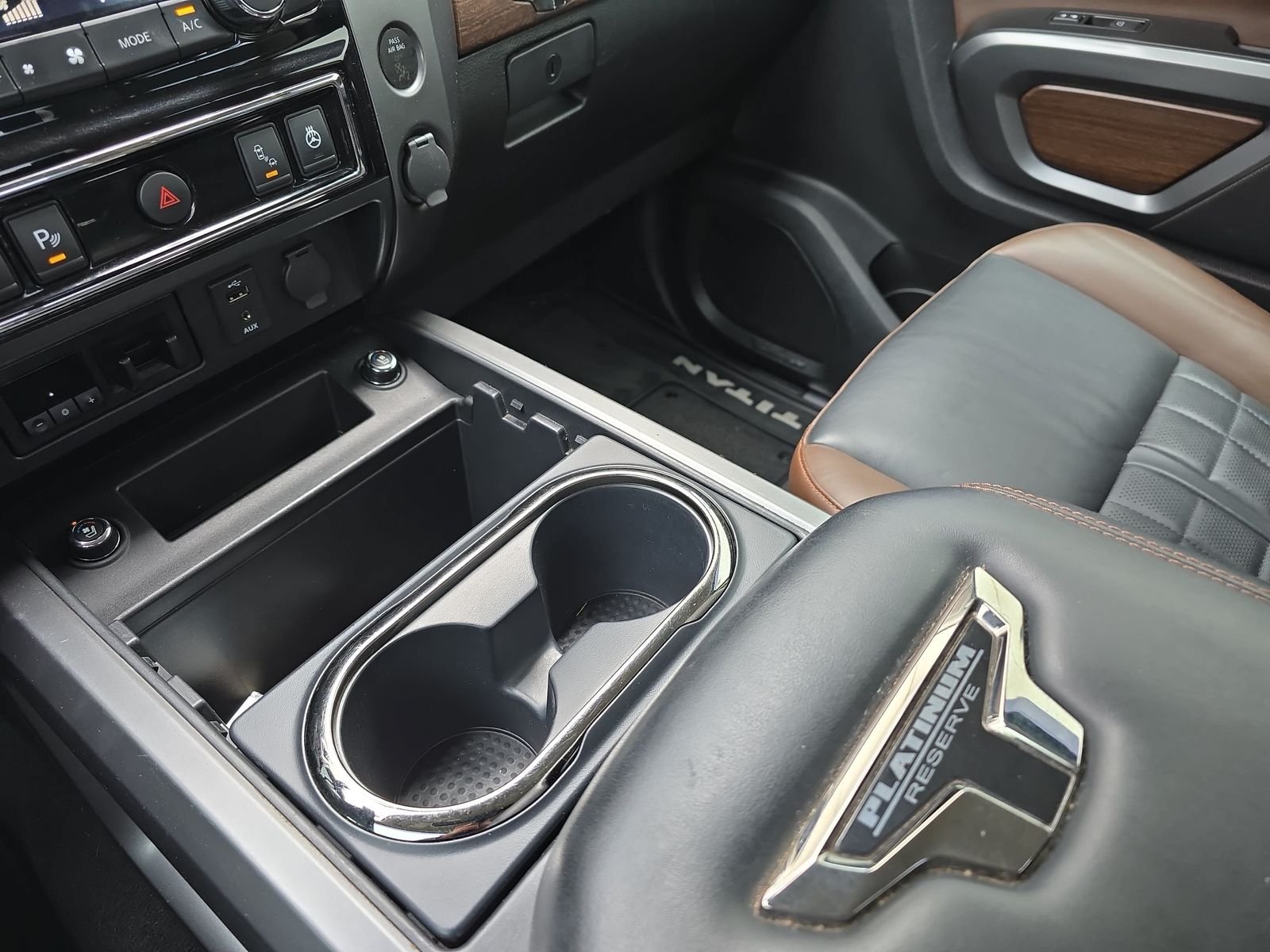 Used 2018 Black Nissan Platinum Reserve image 28