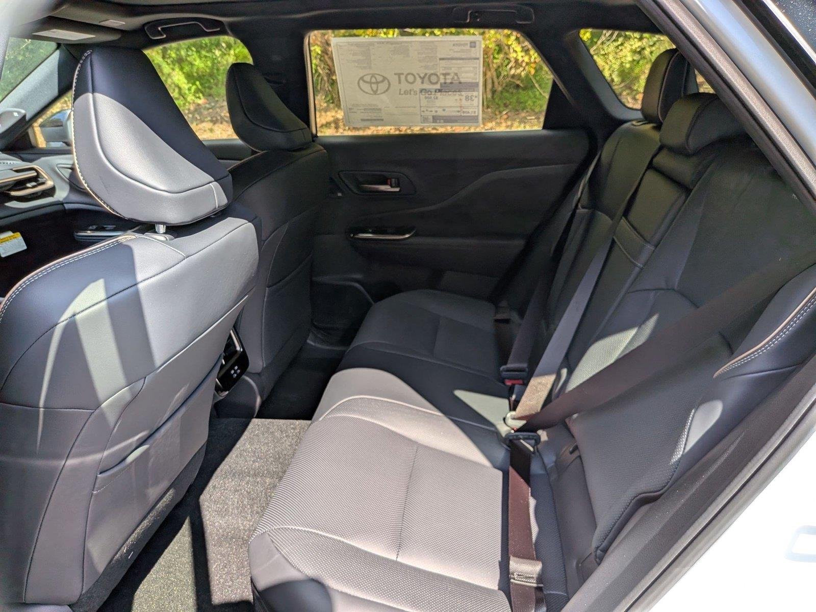 2025 Toyota Crown Signia Limited - Photo 28