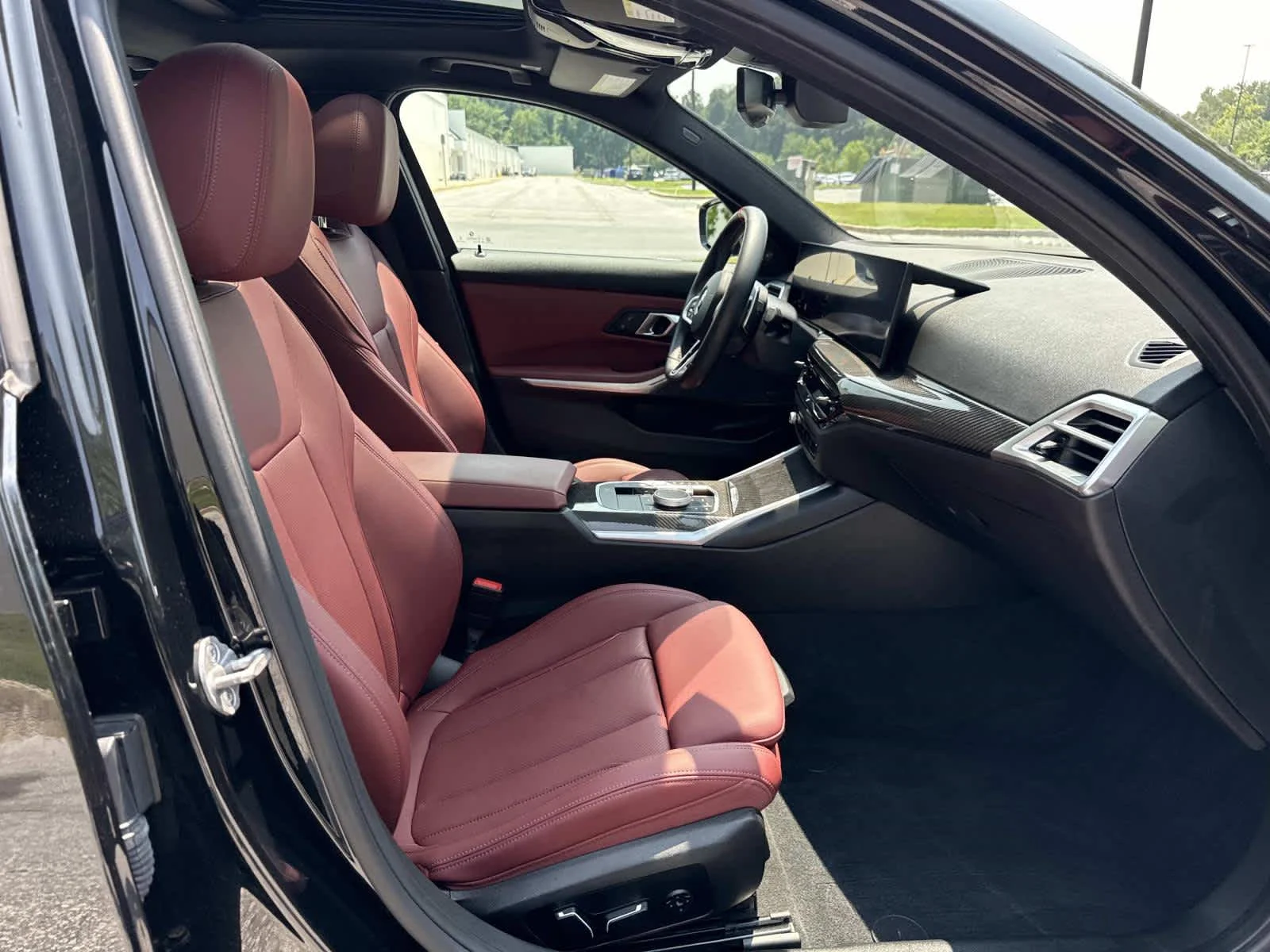 Used 2025 Black Sapphire Metallic BMW M340i xDrive image 27
