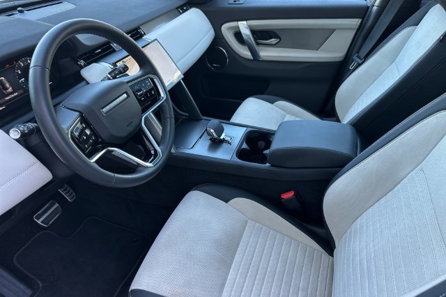 Certified Used 2025 White Land Rover SE image 9