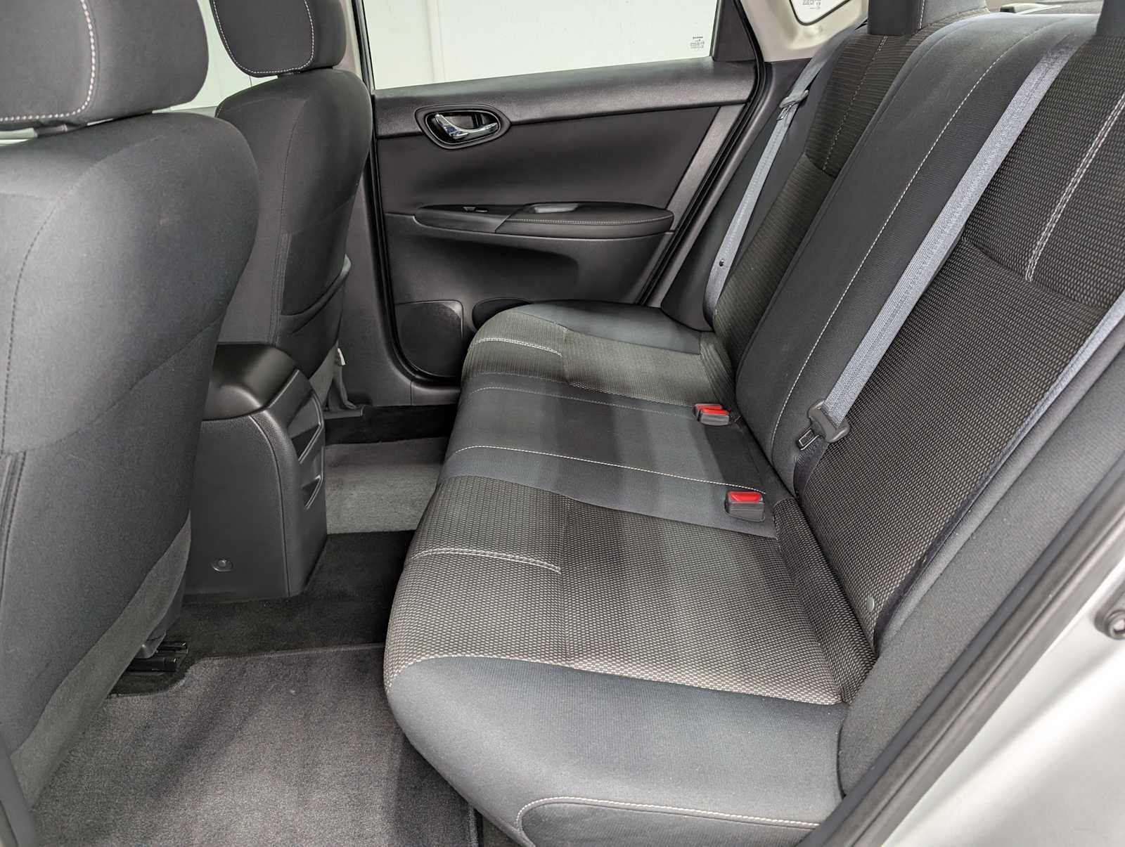 Used 2017 Brilliant Silver Nissan S image 21