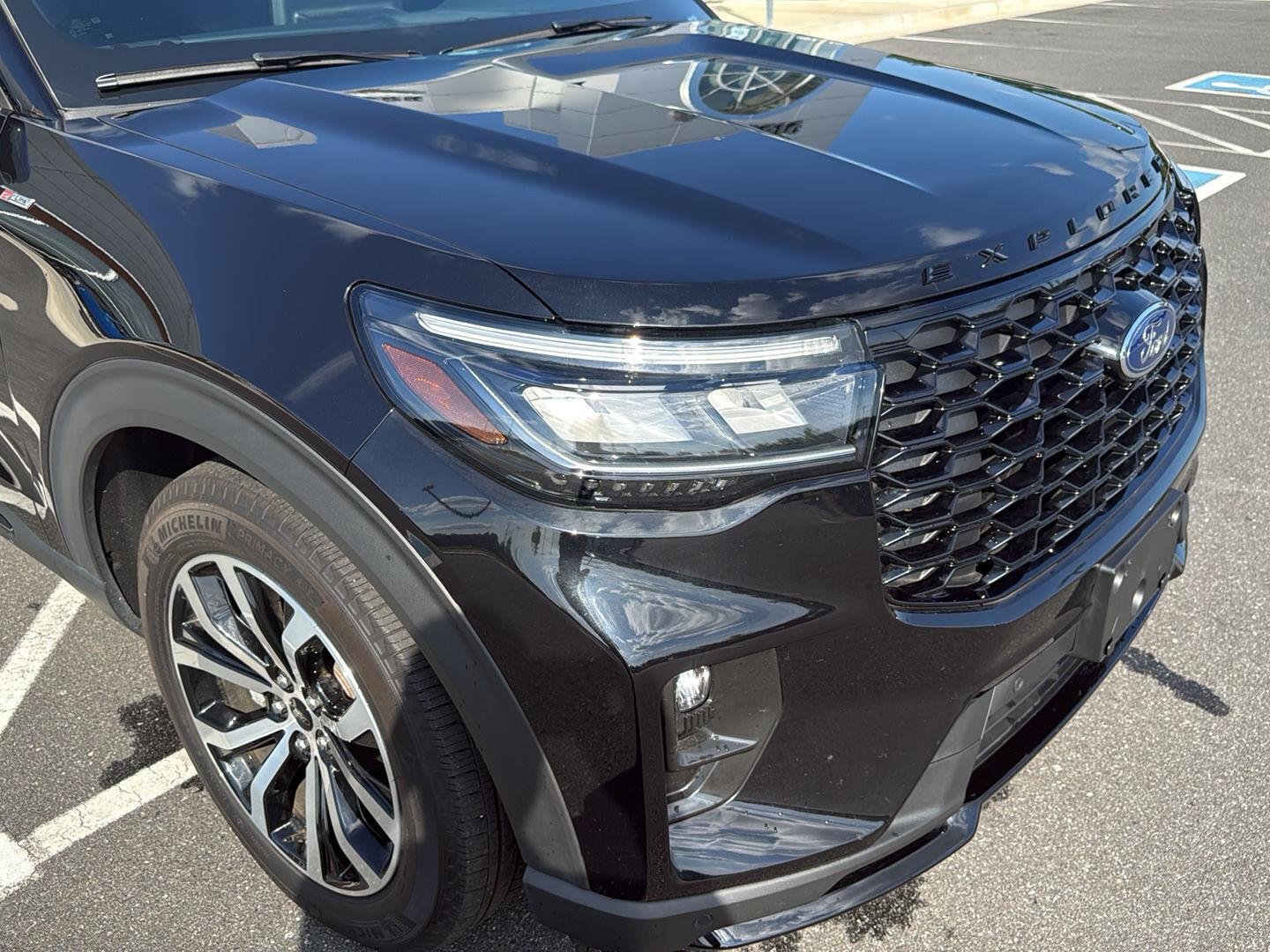 Used 2025 Agate Black Metallic FORD STLINE image 14