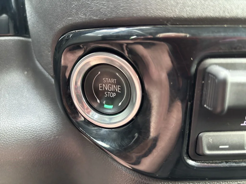 Used 2023 Red Chevrolet RST image 34