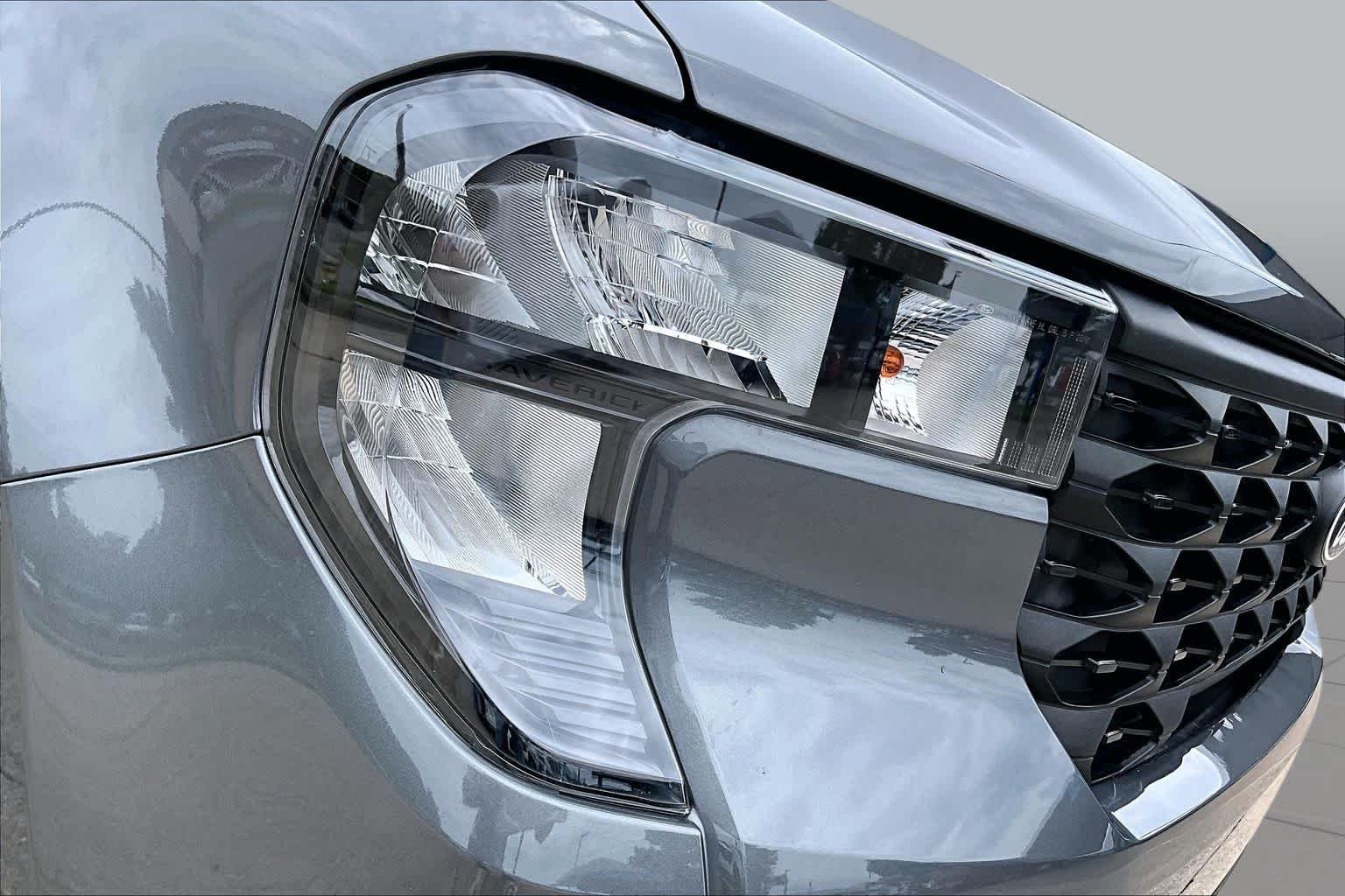 Used 2025 Carbonized Gray Metallic Ford XLT image 28