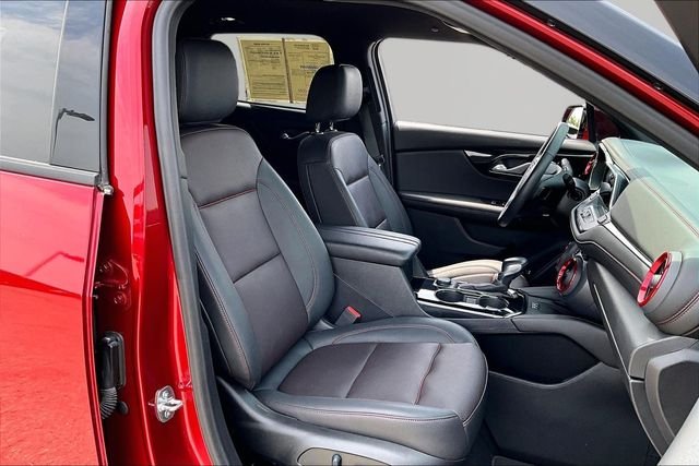Used 2022 Red Chevrolet RS image 7