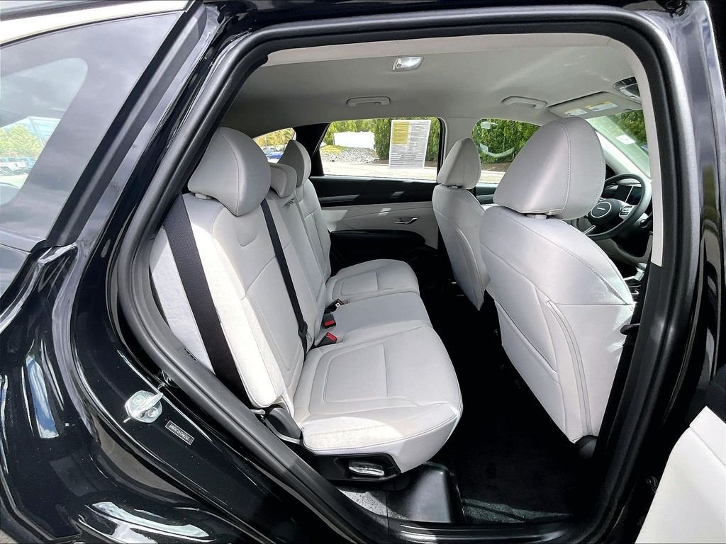 Used 2026 Phantom Black Hyundai SE image 16