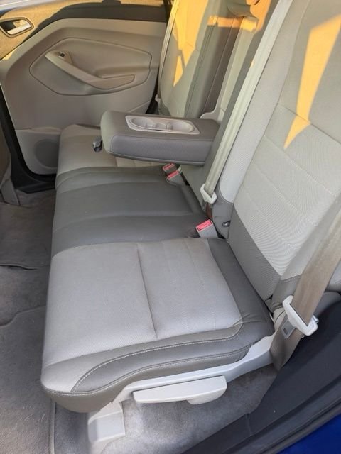Used 2016 Blue Ford SE image 7