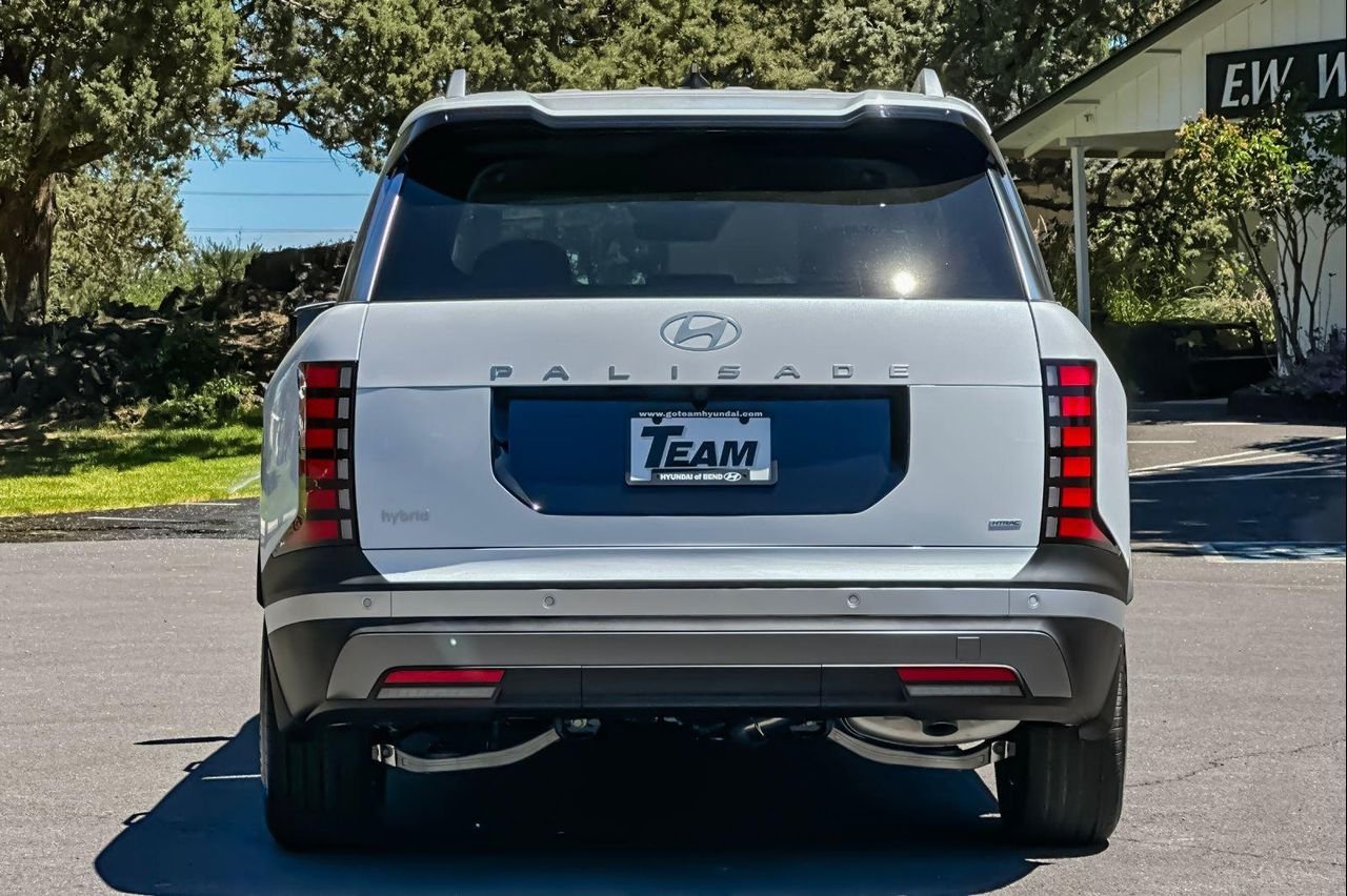 New 2026 White Hyundai SEL 8P image 5