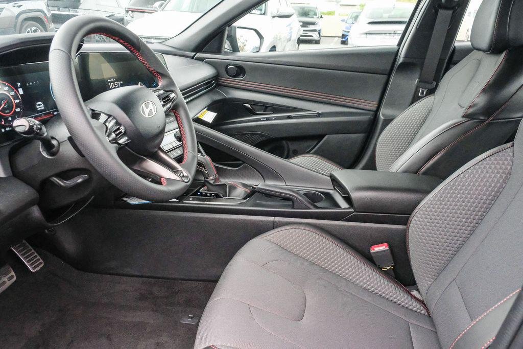 2025 Hyundai Elantra N Line - Photo 22