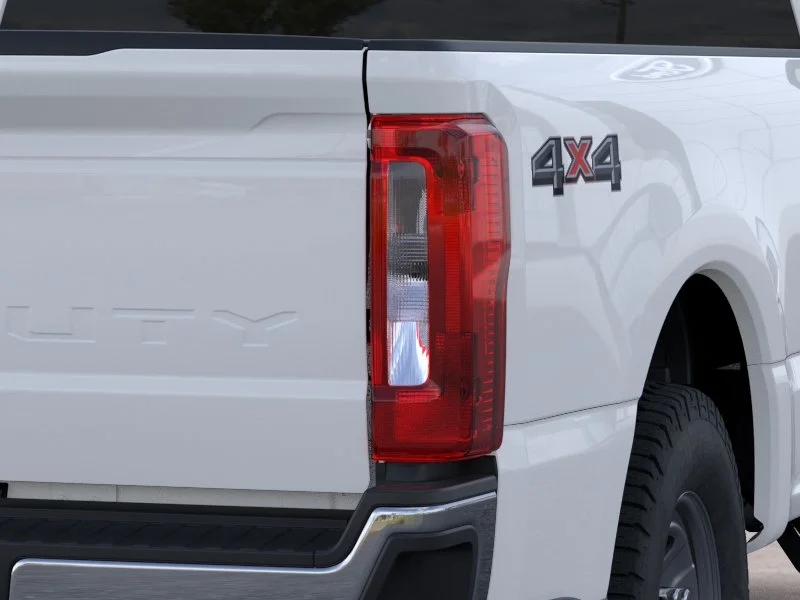 New 2026 Oxford White Ford XL image 43
