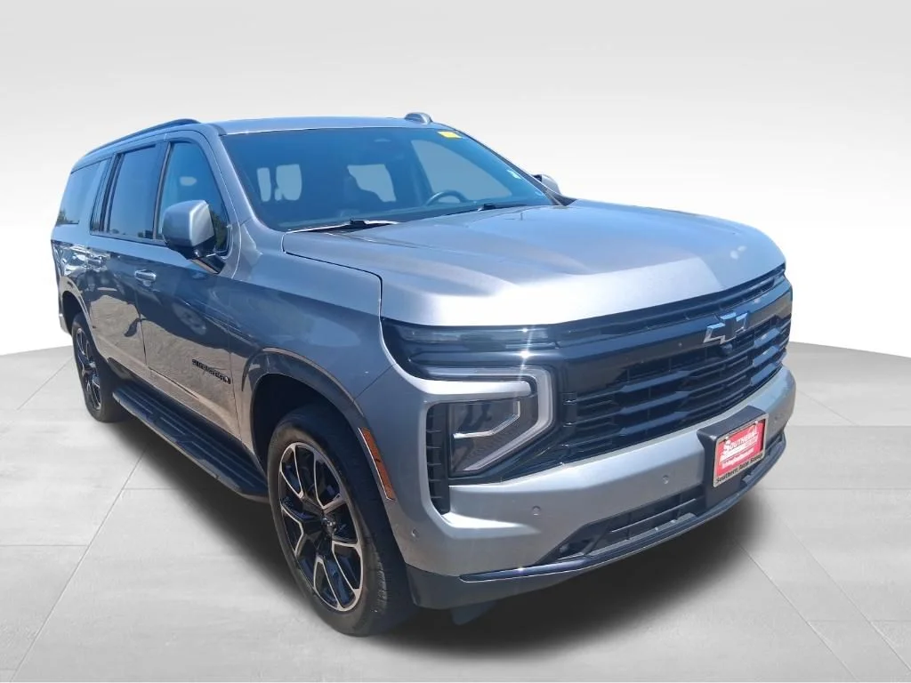 Used 2025 Gray Chevrolet RST image 3