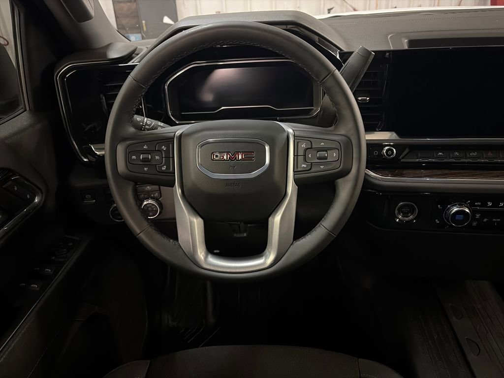 Used 2024 Summit White GMC Elevation image 17