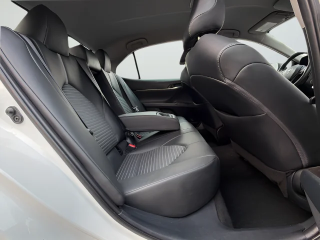 Used 2024  Toyota  image 23