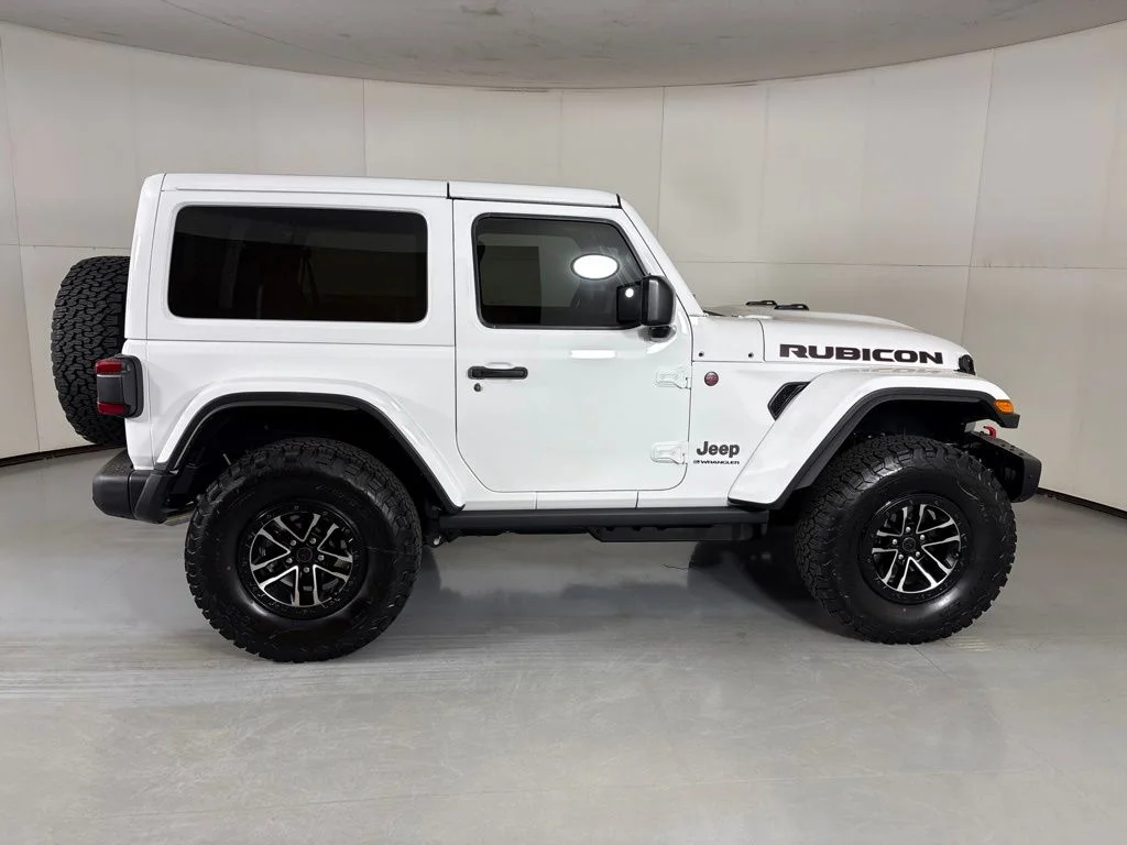 New 2027 White Jeep Rubicon X image 9