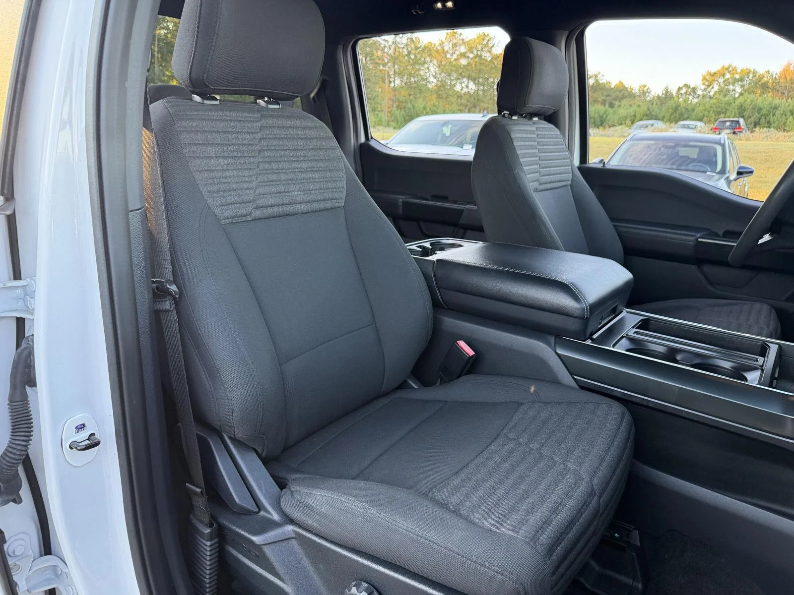 Used 2021 Oxford White Ford XL image 20